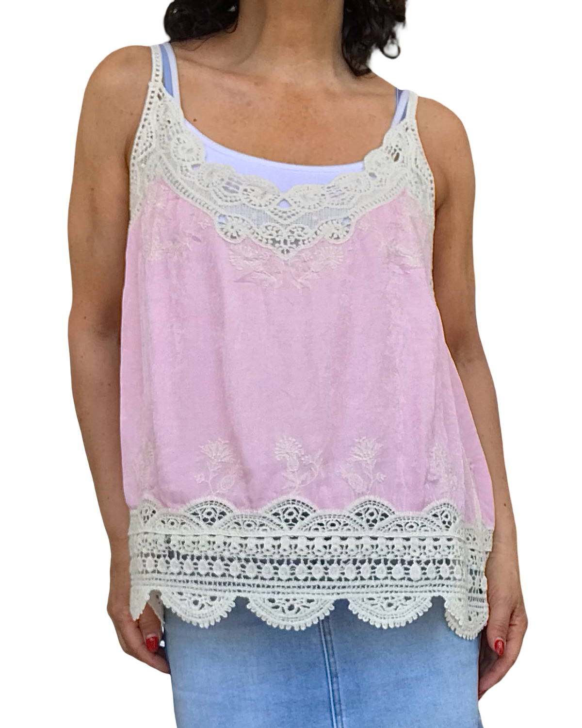 Camisole bleu rose bébé avec bretelles en crochet blanc cassé