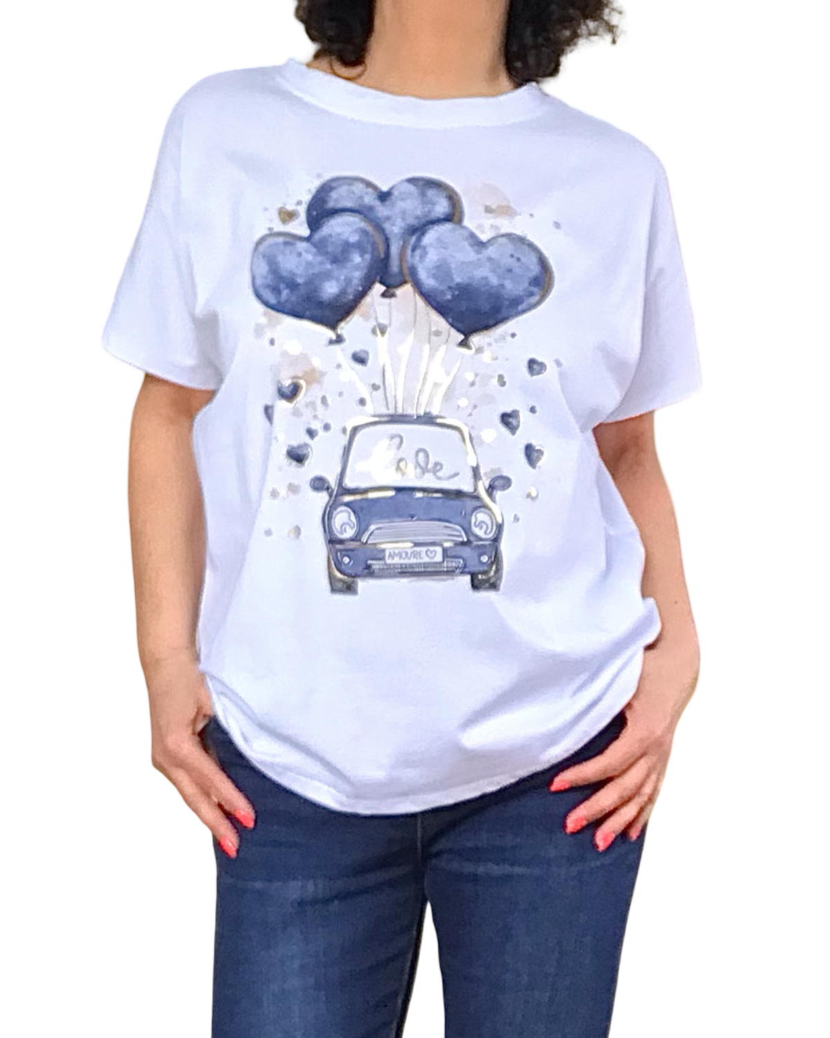 T-shirt blanc avec fiat et ballons marine en forme de cœurs