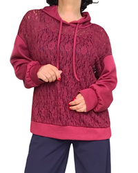 Chandail rouge vin en dentelle à capuchon