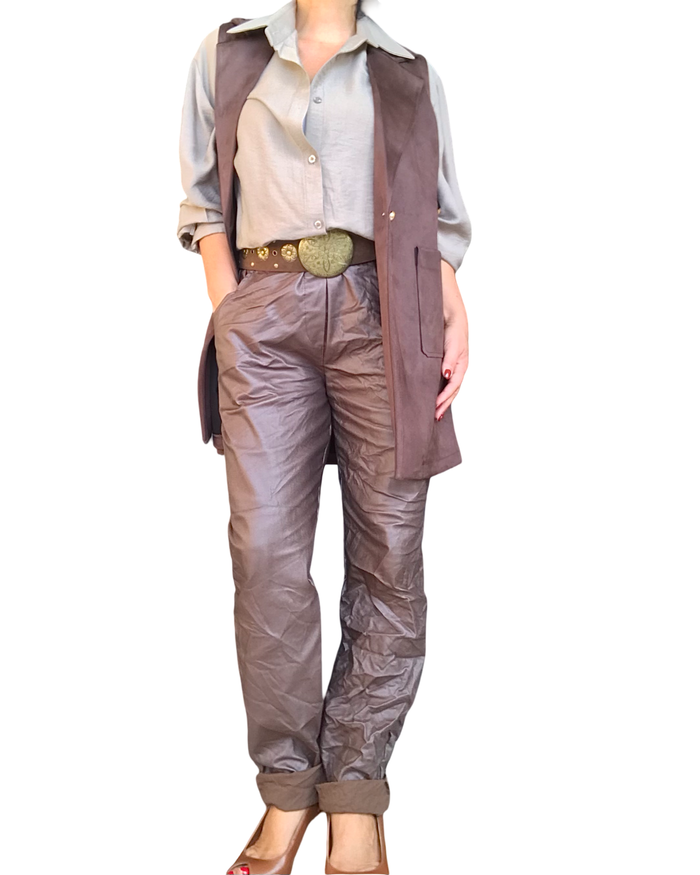 Veste brune sans manche en ultra suède