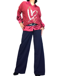 Chemise en satin rouge vin