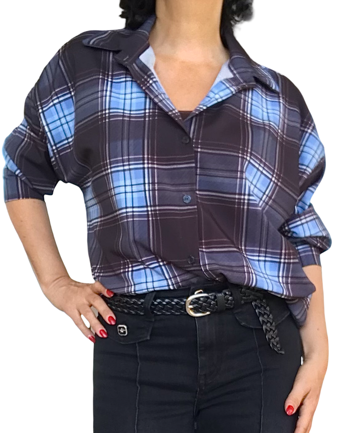 Chemise en satin à carreaux noir, gris et bleu ciel à manche longue