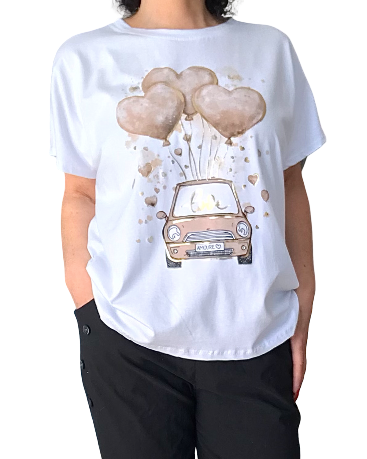 T-shirt blanc avec fiat et ballons moka en forme de cœurs