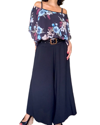 Blouse en voile noire fleurie bande au bas, manche courte