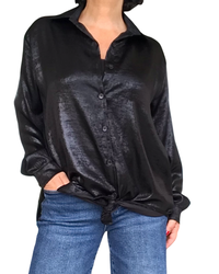 Chemise noire en satin à manche longue