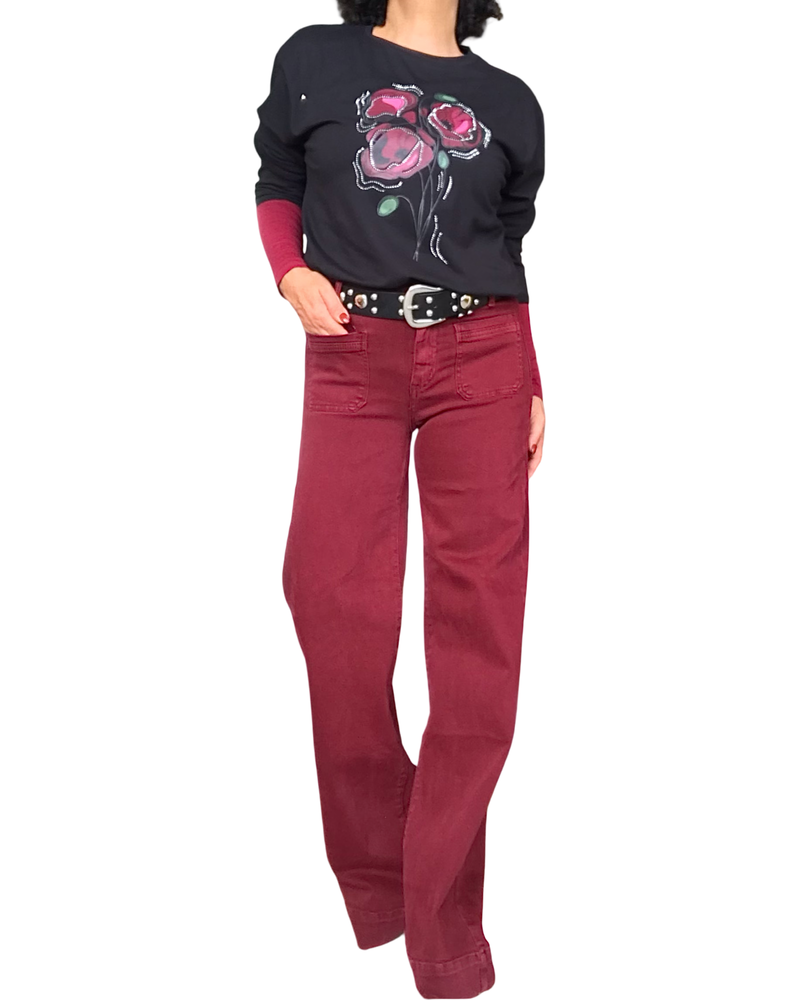 T-shirt manche longue noir avec 3 fleurs rouge vin