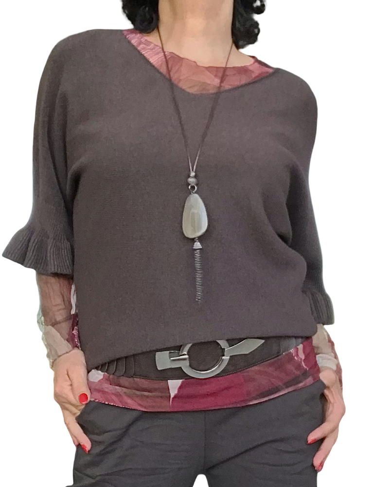 Chandail de tricot léger brun manche 3/4 garni de frisons