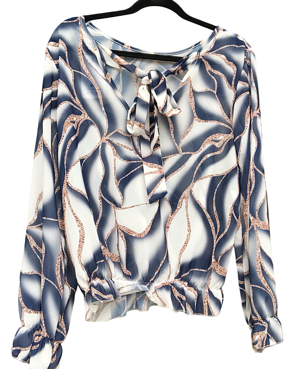 Blouse romantique en voile motif d’Arty crème et marine, manches longues
