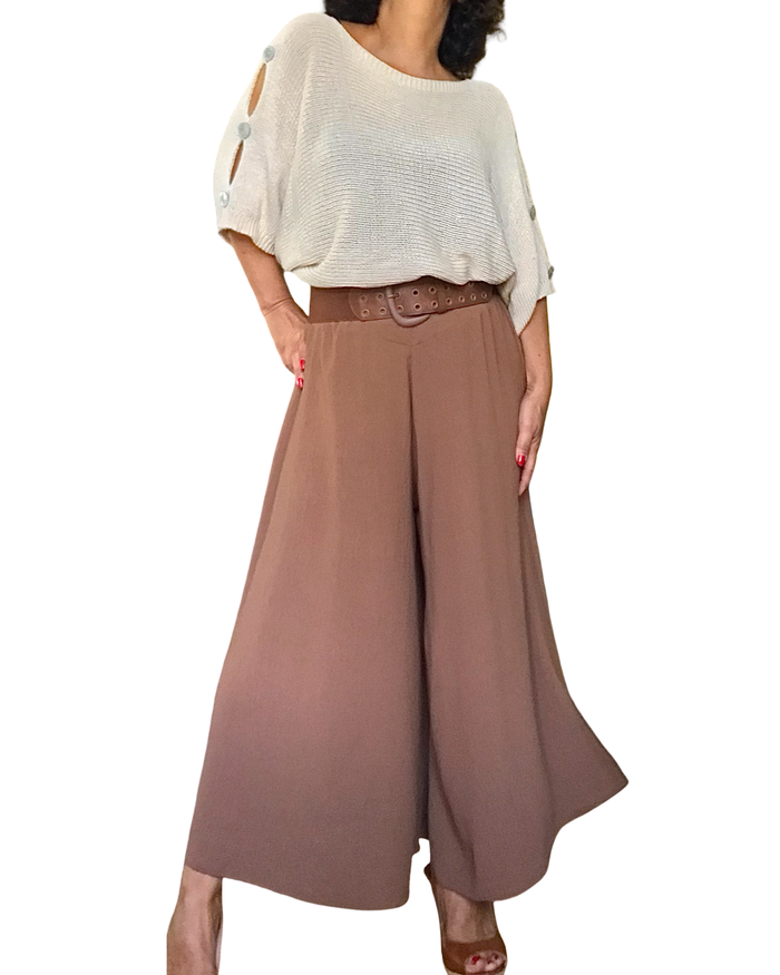 Chandail uni beige en tricot avec ouvertures sur les épaules