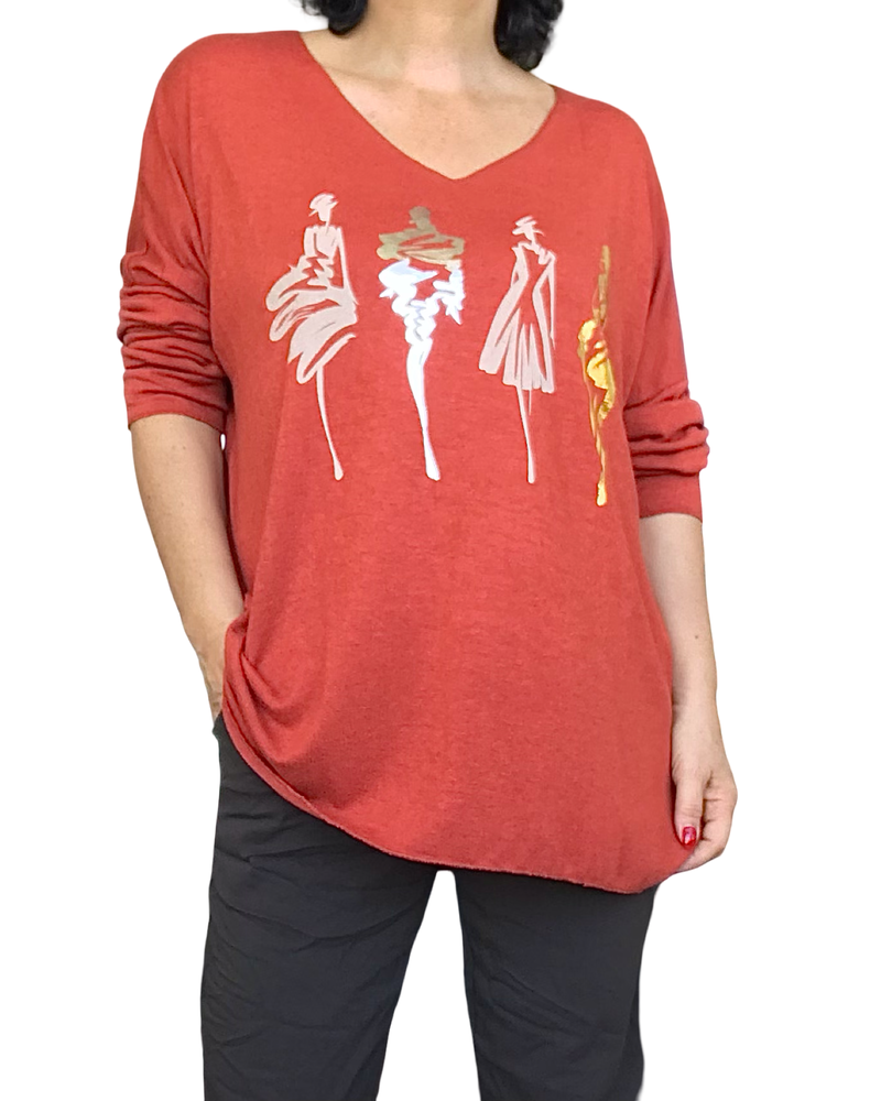 Chandail uni orange brulé col en V avec esquisse de 4 femmes devant