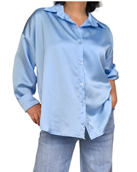 Chemise bleu ciel en satin à manche longue