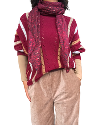 Chandail en tricot rouge vin en pointel rayures verticales, manche longue