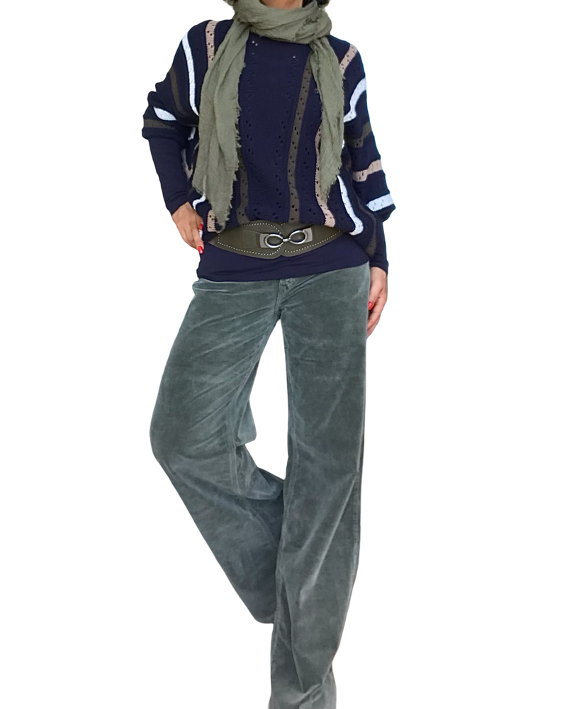 Chandail en tricot marine en pointel rayures verticales, manche longue